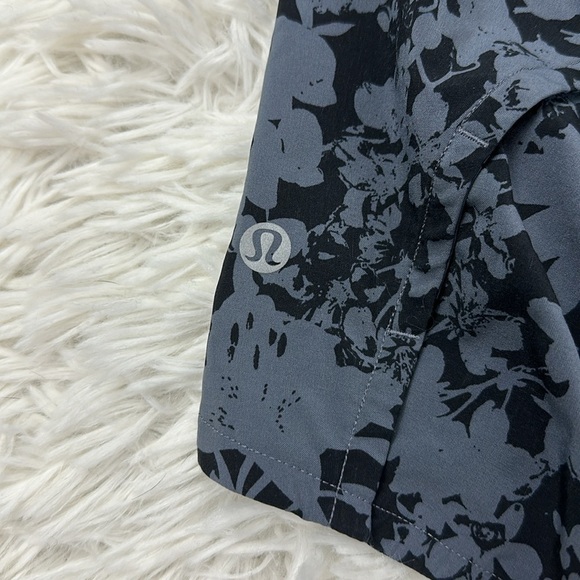 Lululemon Run Times Short II*4" Efflorescent Nebula Black / Black - Picture 5 of 6